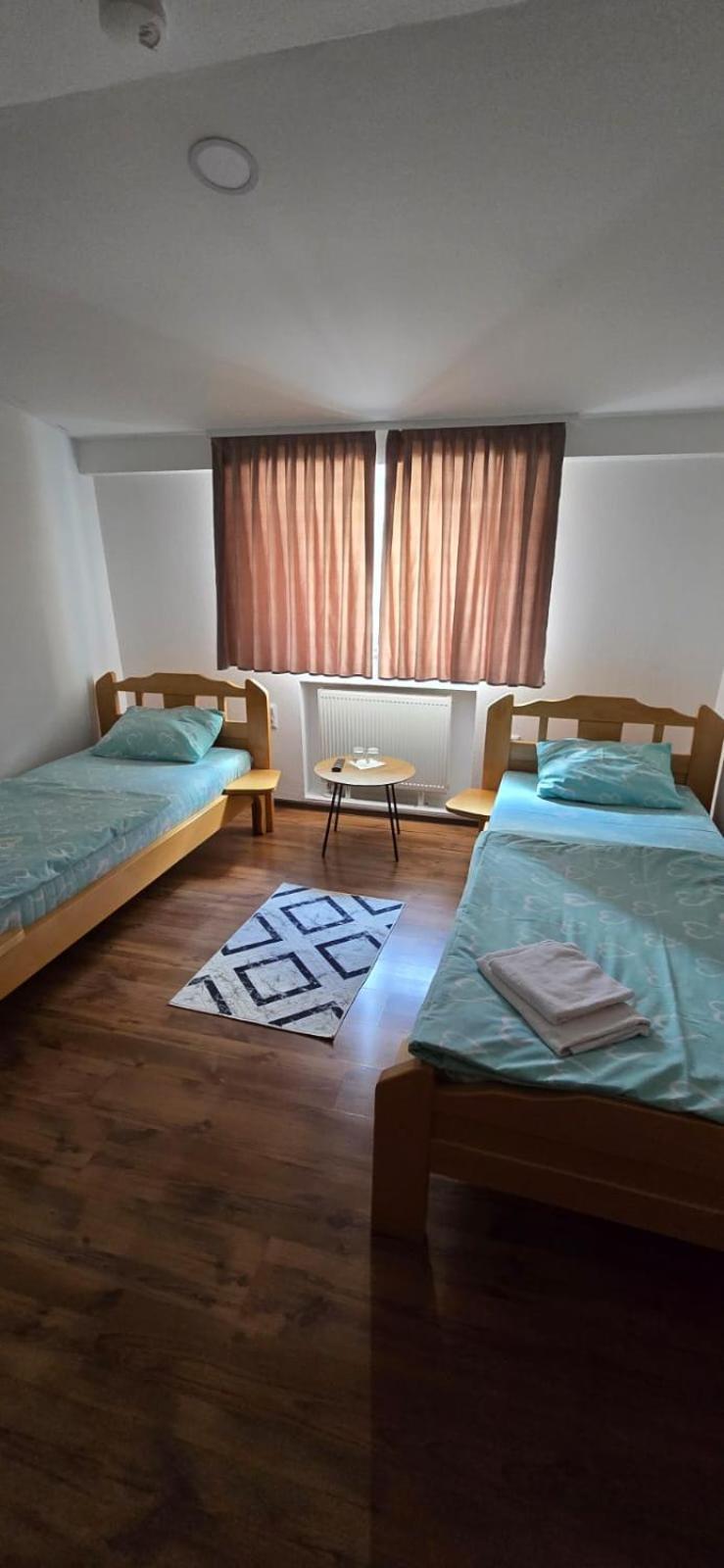 Motel "Kula" Cazin Esterno foto