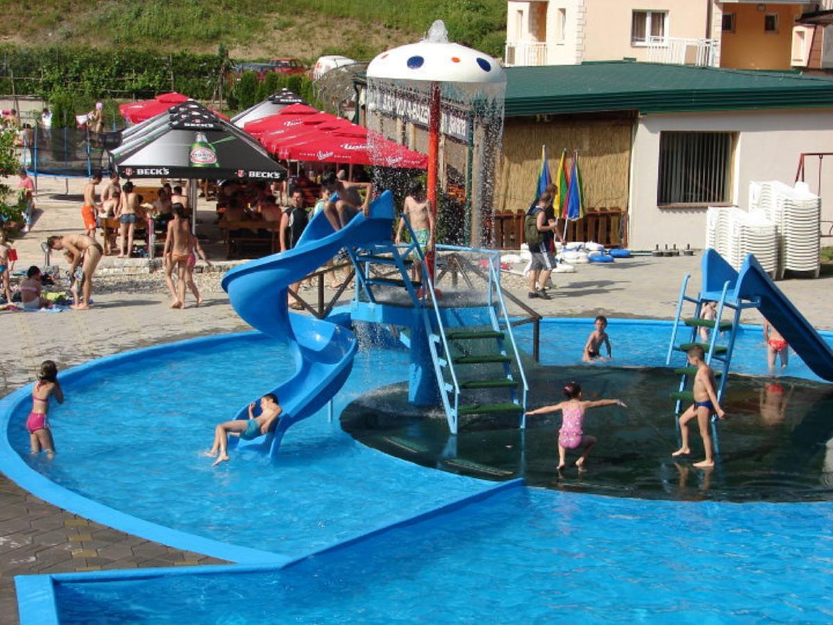 Motel "Kula" Cazin Esterno foto