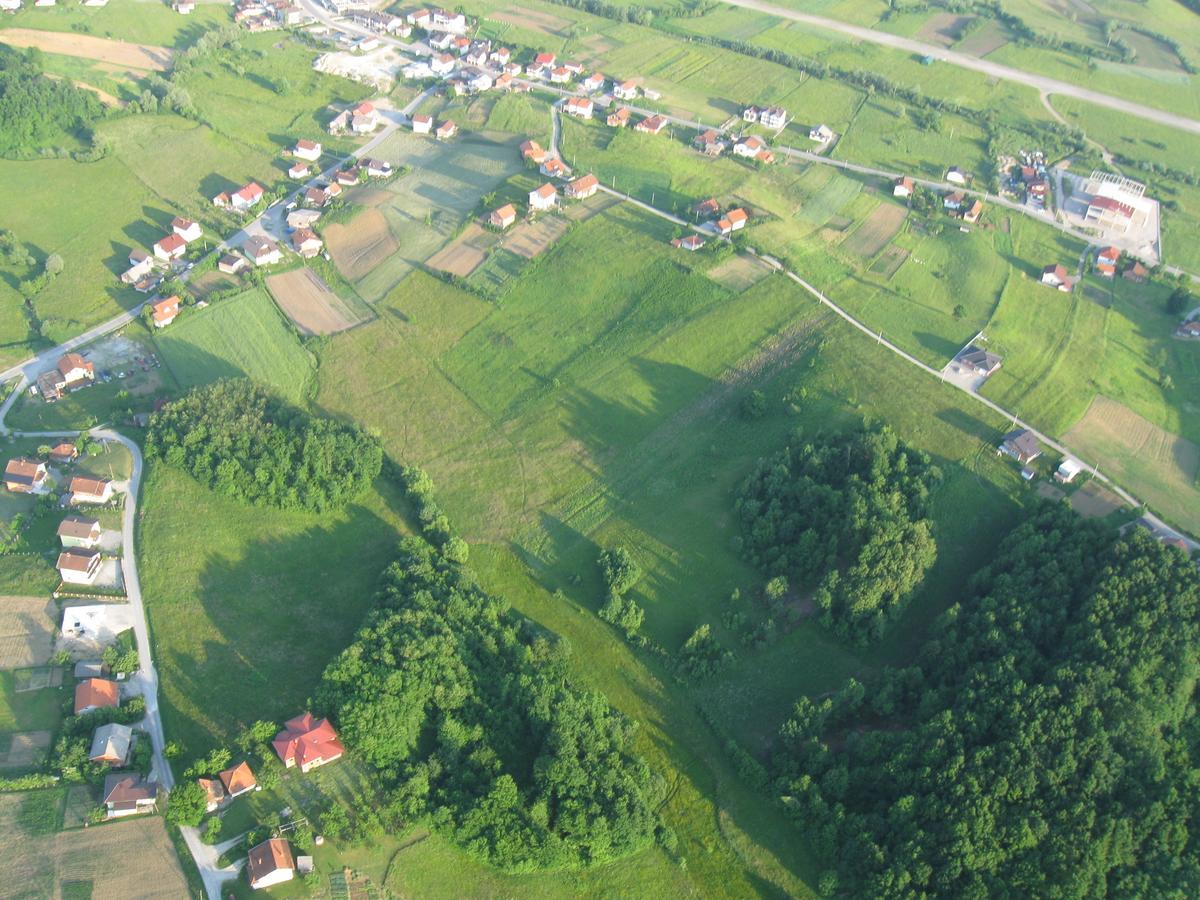 Motel "Kula" Cazin Esterno foto