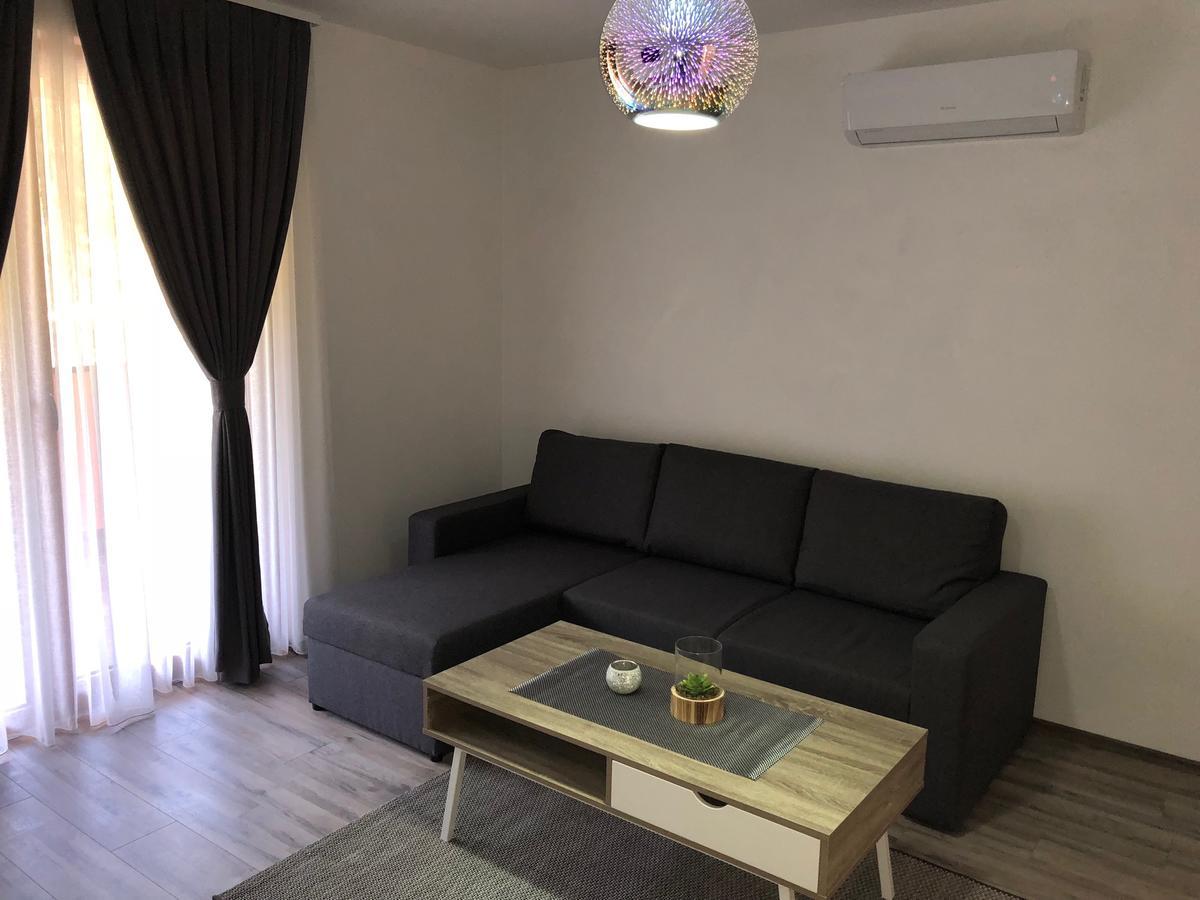 Motel "Kula" Cazin Esterno foto